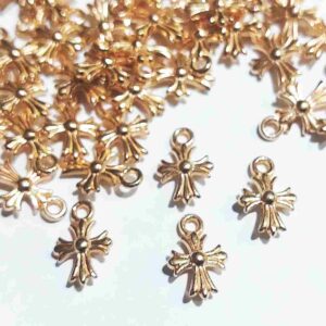 100 Dije cruz pequeña colgante dorada 1,1 cm x 0,8 cm